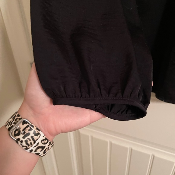 Old Navy Black Long Sleeve Top - Picture 2 of 3